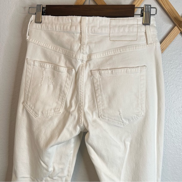 AMO Babe Sea Salt Wash White Cropped Jeans Raw Hem - Picture 8 of 14